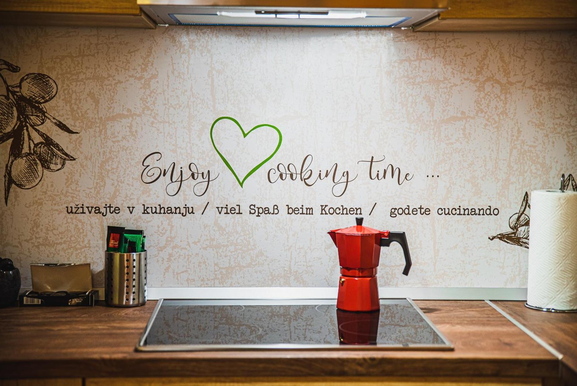 Lux Living Apartments Budic Near Terme Catez Brezice Bilik gambar